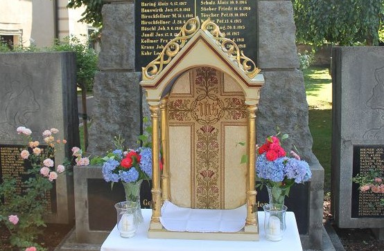 altar